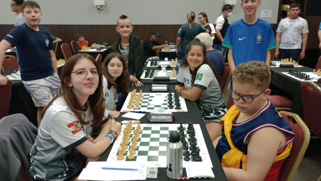 Xadrez lageano conquista quatro prêmios no Floripa Winter Chess