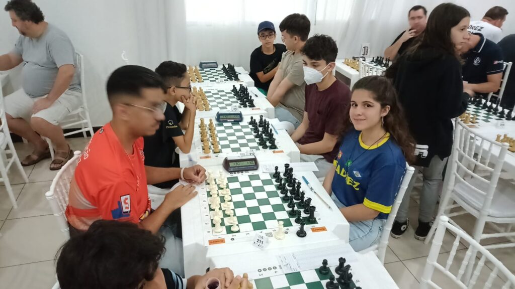 Pichot vence o IX Floripa Chess Open - competição bate recorde de