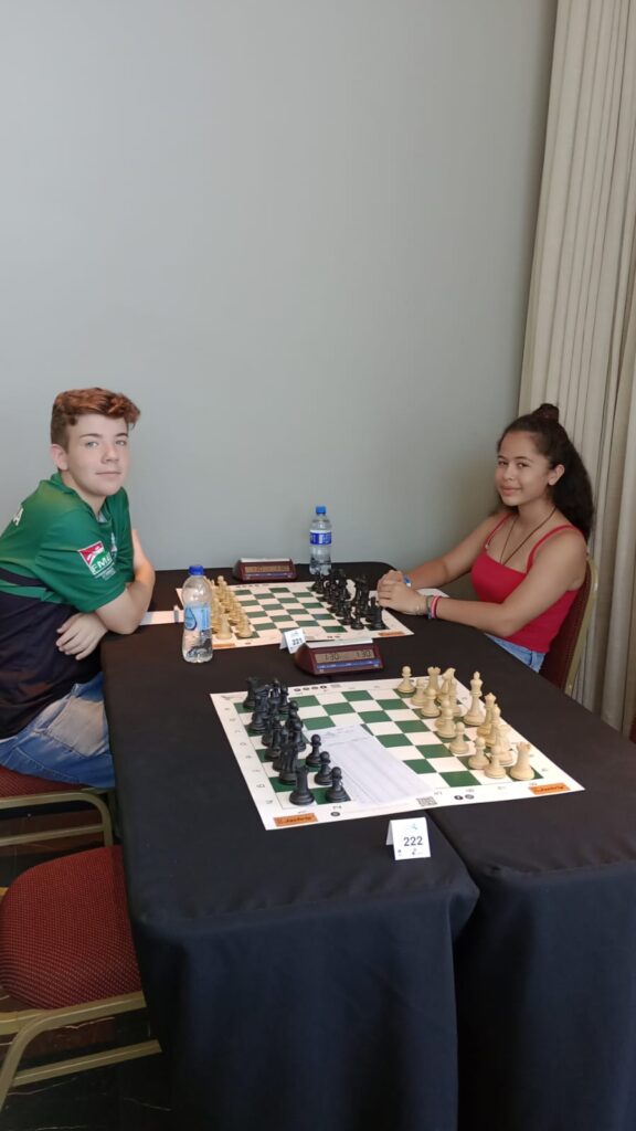 ATLETAS DE LACERDÓPOLIS PARTICIPARAM DO FESTIVAL INTERNACIONAL DE XADREZ FLORIPA  CHESS OPEN - MUNICÍPIO DE LACERDÓPOLIS