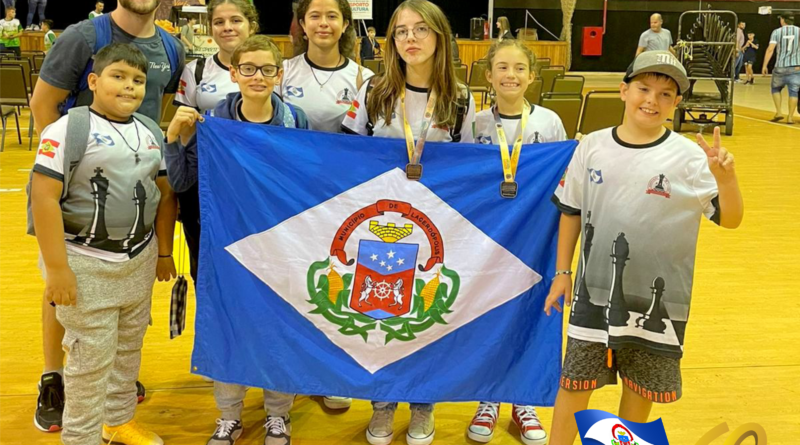 XADREZ DE LACERDÓPOLIS É OURO NA OLESC - MUNICÍPIO DE LACERDÓPOLIS