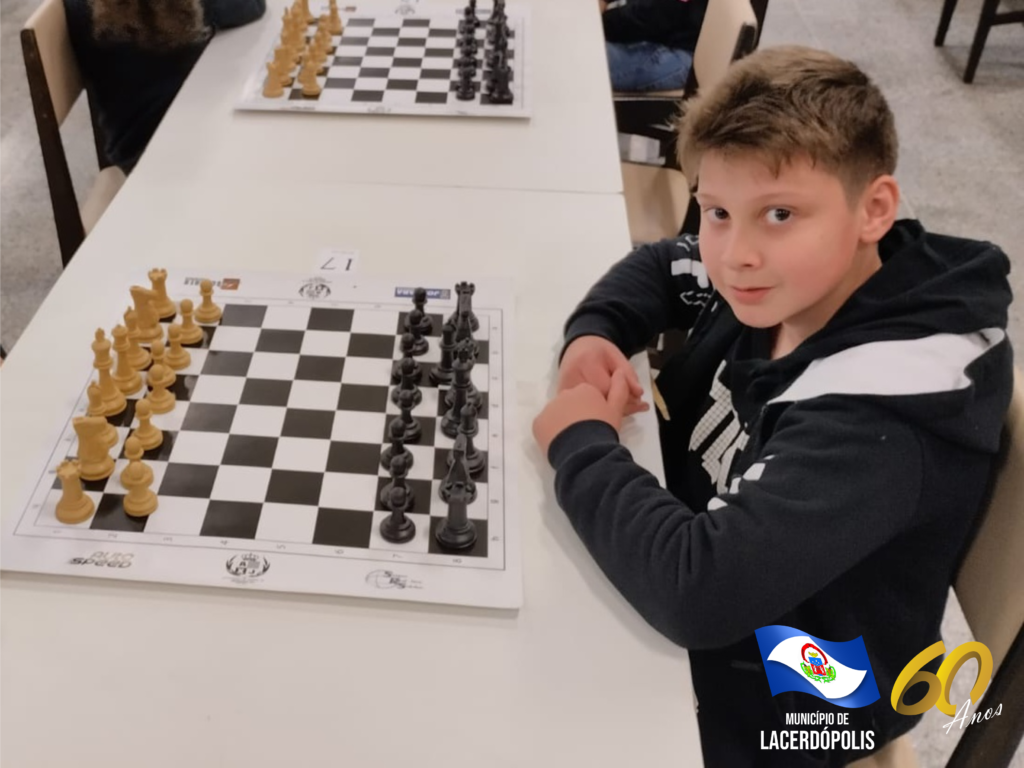 ATLETAS DE LACERDÓPOLIS PARTICIPARAM DO FESTIVAL INTERNACIONAL DE XADREZ FLORIPA  CHESS OPEN - MUNICÍPIO DE LACERDÓPOLIS